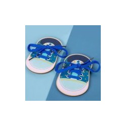8584 *Montessori Early Education Wear Shoes* (11×16.5×2 cm.) 1Par de Zapatos+1 Par de Agujetas.