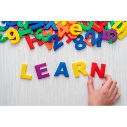 0131 *Letras y Números Magnéticos GRANDES e/Blister* (21 x 29 cm.)