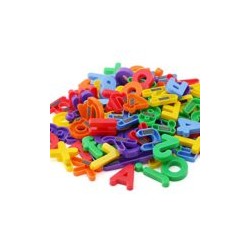 0131 *Letras y Números Magnéticos GRANDES e/Blister* (21 x 29 cm.)